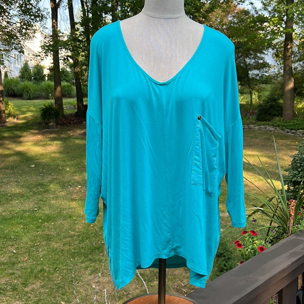 Kerisma Raven Top